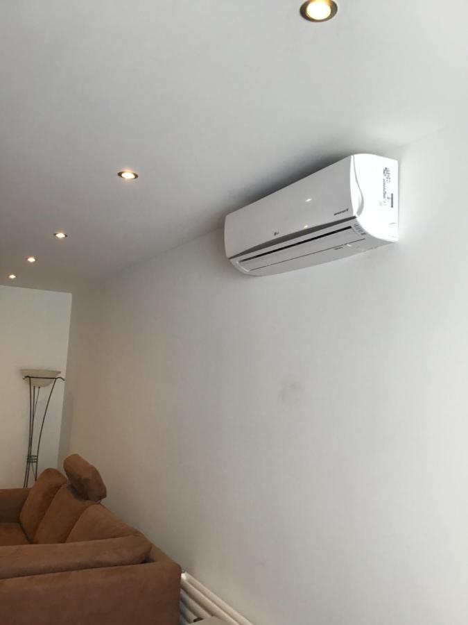 Chic Appartement In Sas Van Gent Bagian luar foto